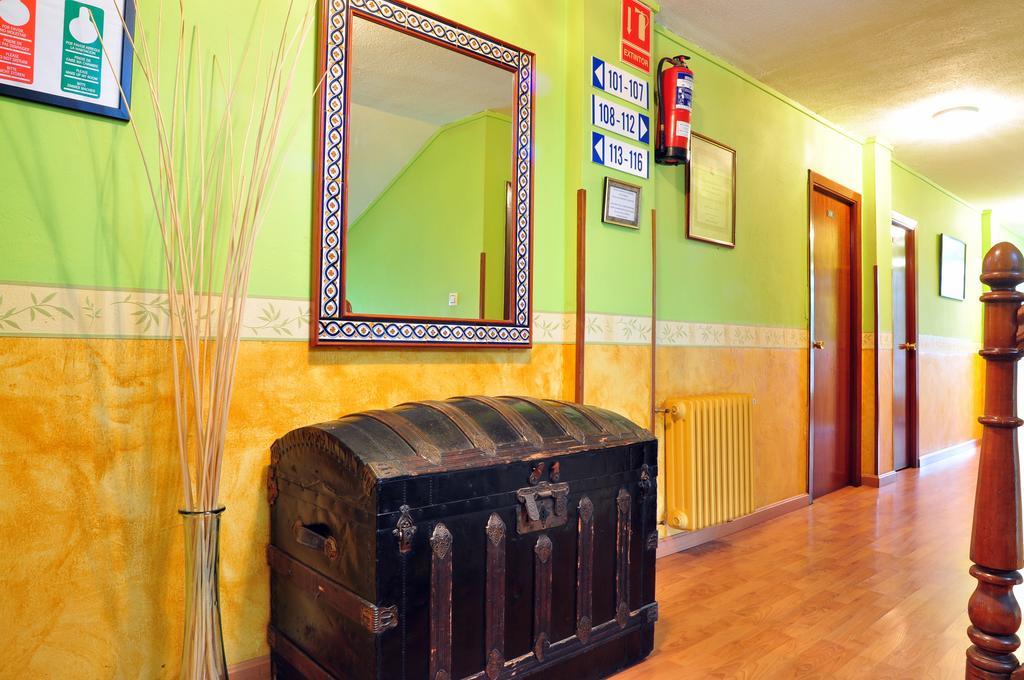 Hostal Europa San Roque del Acebal Exteriör bild