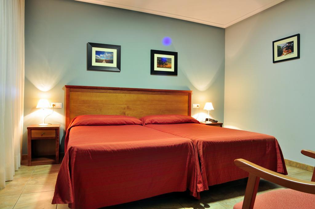 Hostal Europa San Roque del Acebal Exteriör bild