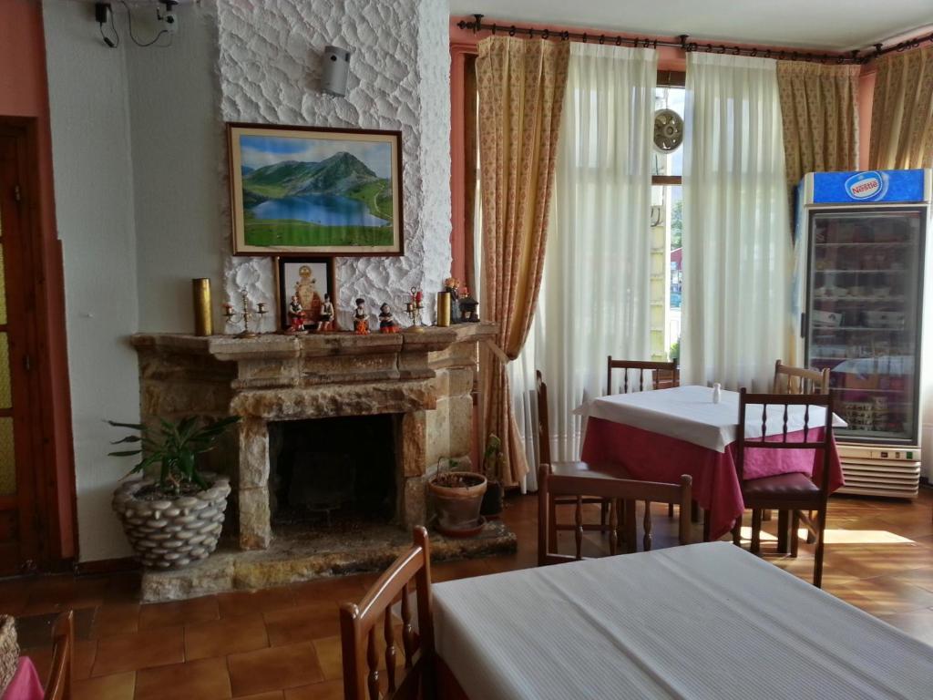 Hostal Europa San Roque del Acebal Exteriör bild