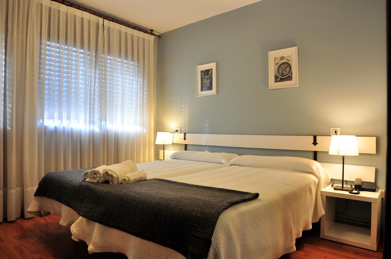 Hostal Europa San Roque del Acebal Exteriör bild