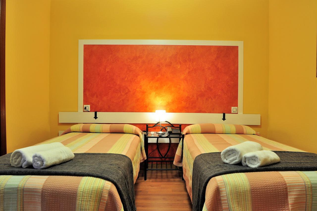 Hostal Europa San Roque del Acebal Exteriör bild